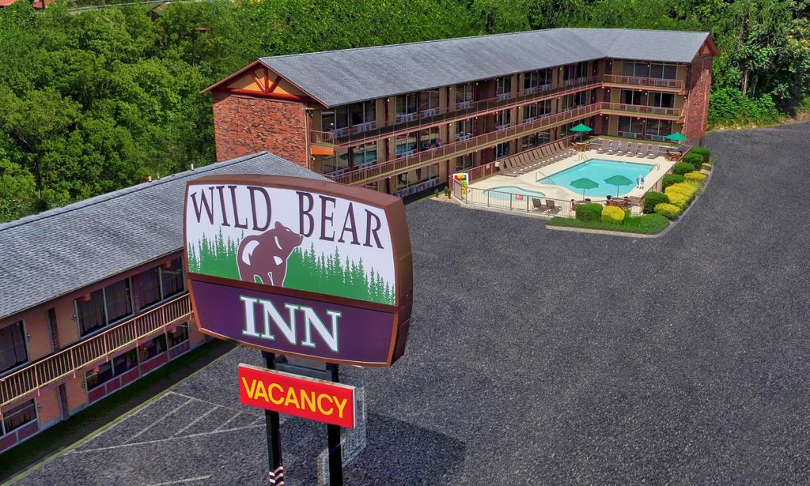 פיג'ן פורג' Wild Bear Inn מראה חיצוני תמונה