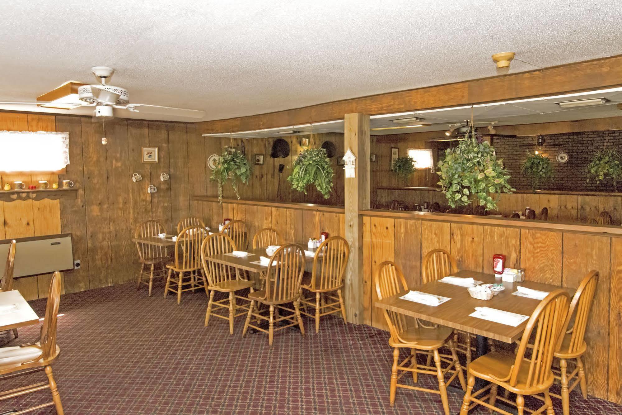 פיג'ן פורג' Wild Bear Inn מראה חיצוני תמונה